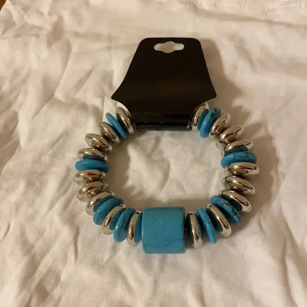 Turquoise & Silver Chunky‎ Bracelet